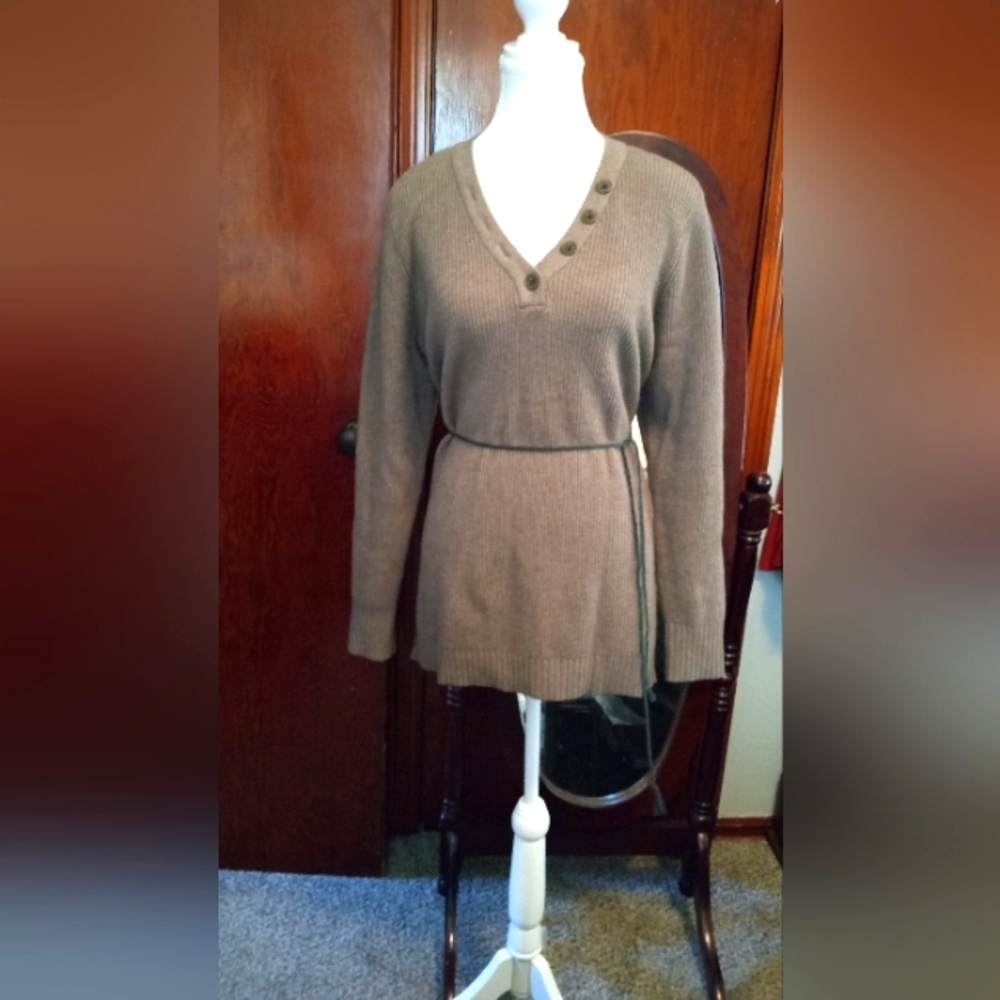 V-neck Gray Sweater